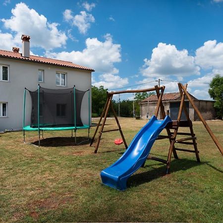 Villa Slivari Nedescina Ngoại thất bức ảnh