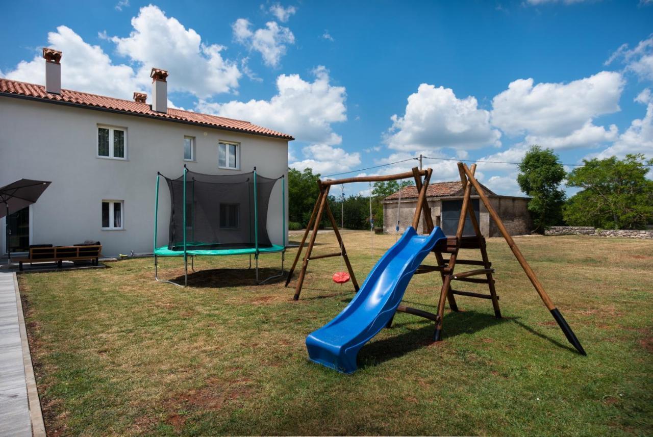 Villa Slivari Nedescina Ngoại thất bức ảnh
