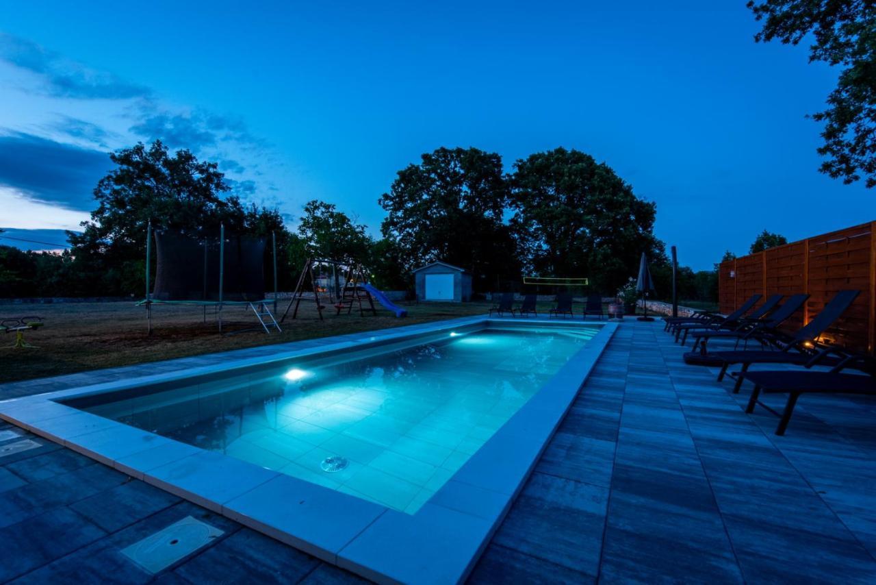 Villa Slivari Nedescina Ngoại thất bức ảnh