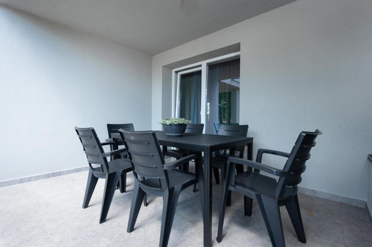 Villa Slivari Nedescina Ngoại thất bức ảnh